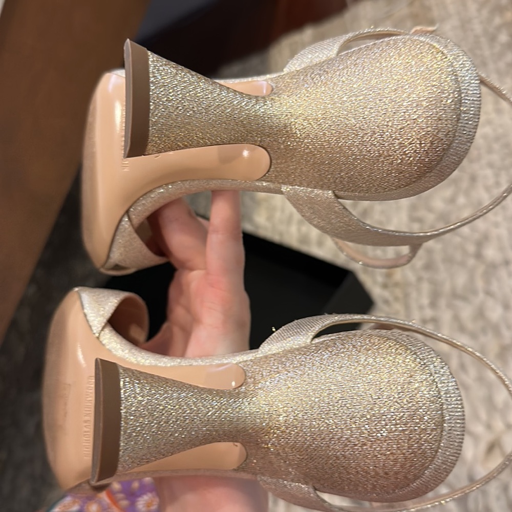 Nicholas Kirkwood Monstera Leaf-Embellished Glitter Sandals - Picture 9 of 9